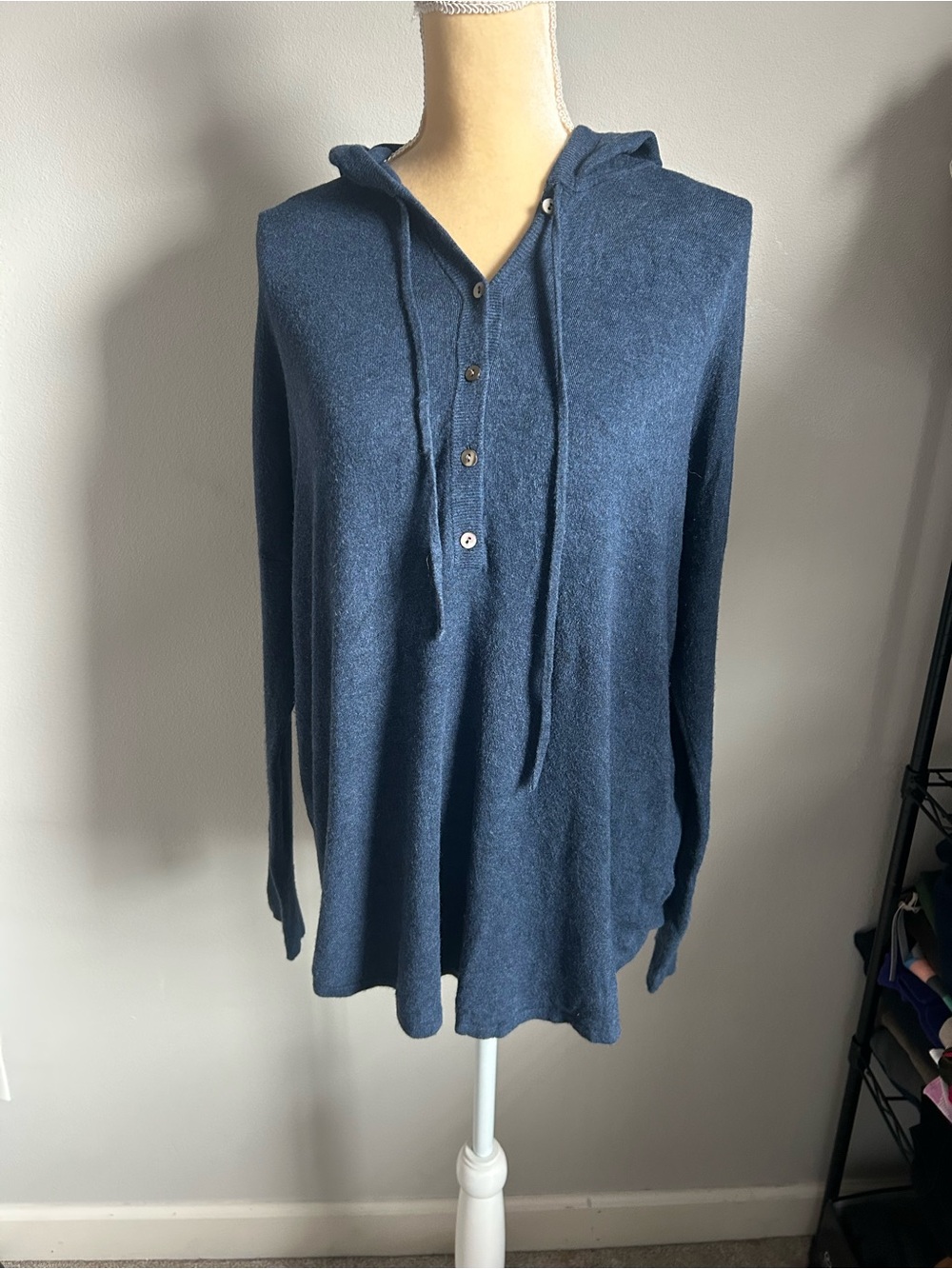 NEW Eileen Fisher Indigo Button Front Hooded Knit Blouse Sz M - Picture 2 of 5